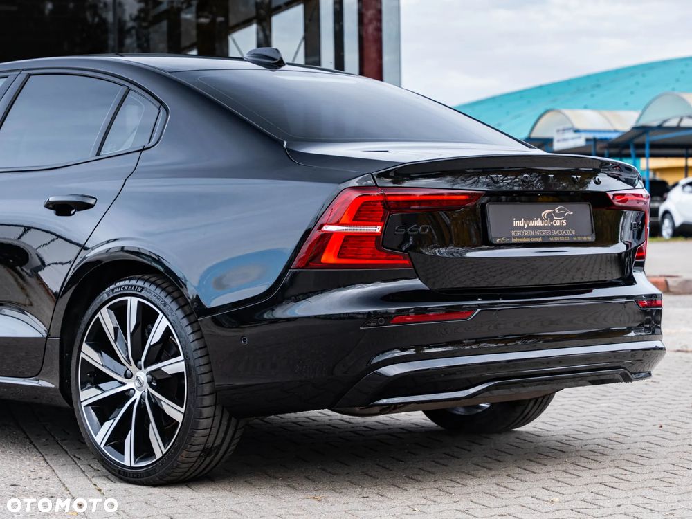 Volvo S60 B4 B DKG Plus Dark - 12