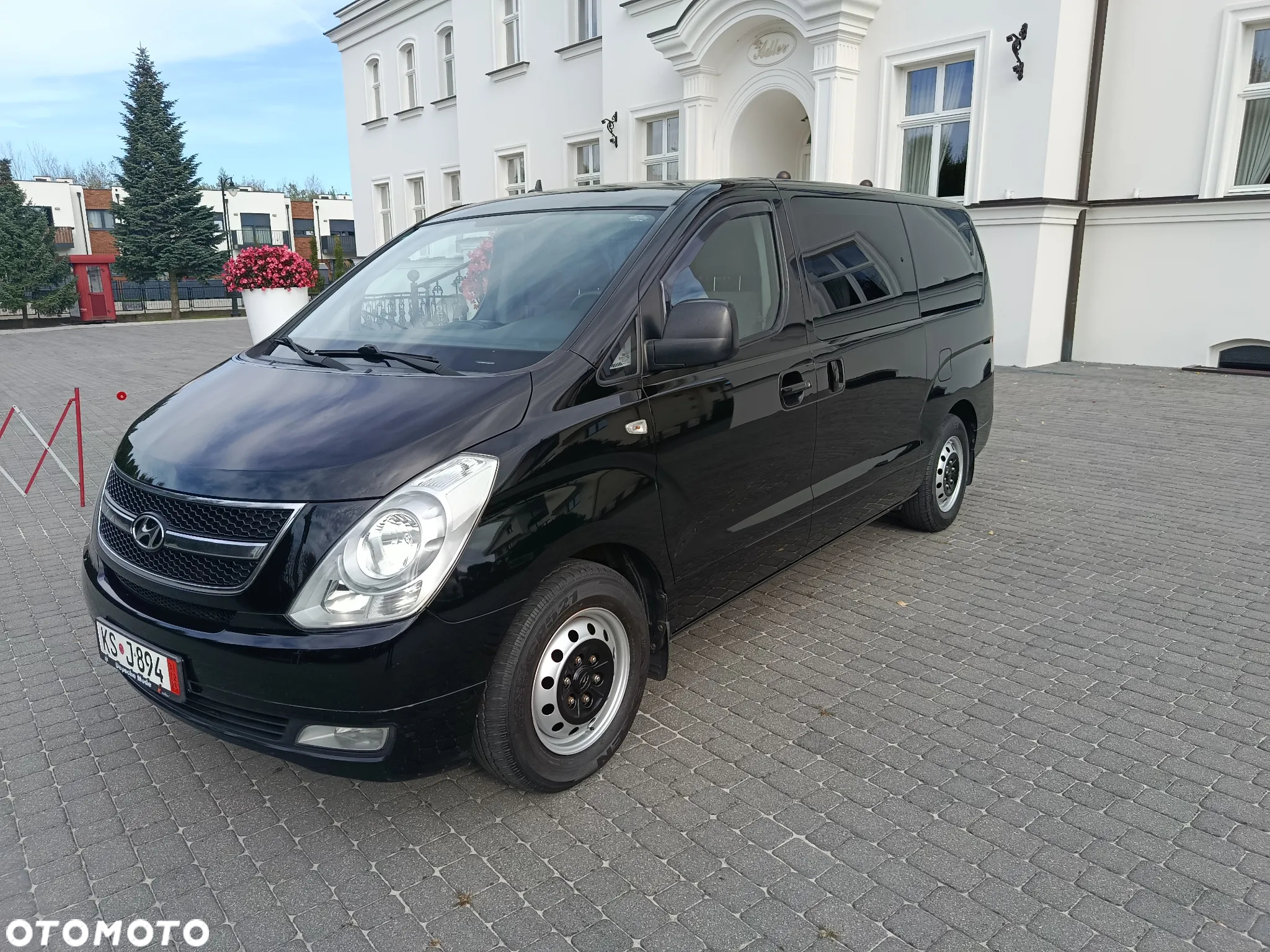 Hyundai H-1 2.5 CRDi Travel Comfort - 2