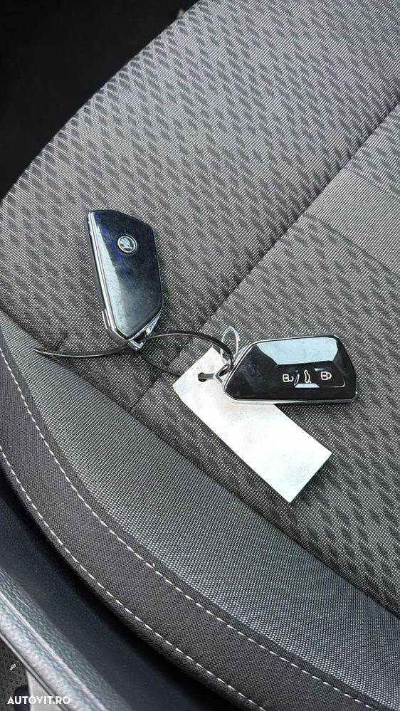 Skoda Octavia Combi 2.0 TDI (Green tec) DSG Style - 13