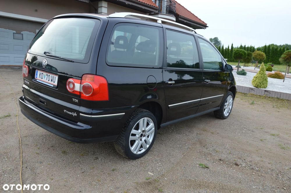 Volkswagen Sharan 1.9 TDI Freestyle - 11