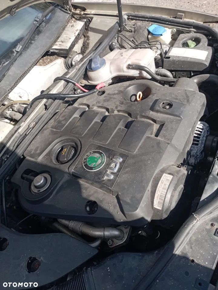 Silnik słupek Skoda Superb I 1.9 TDI AVF - 1