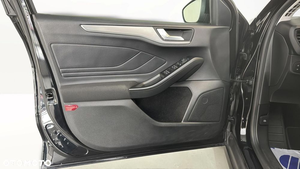 Ford Focus 1.0 EcoBoost mHEV Titanium X - 11