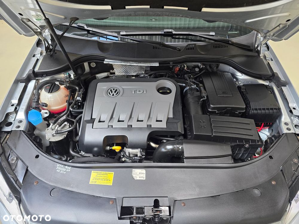Volkswagen Passat 2.0 TDI Highline DSG - 3
