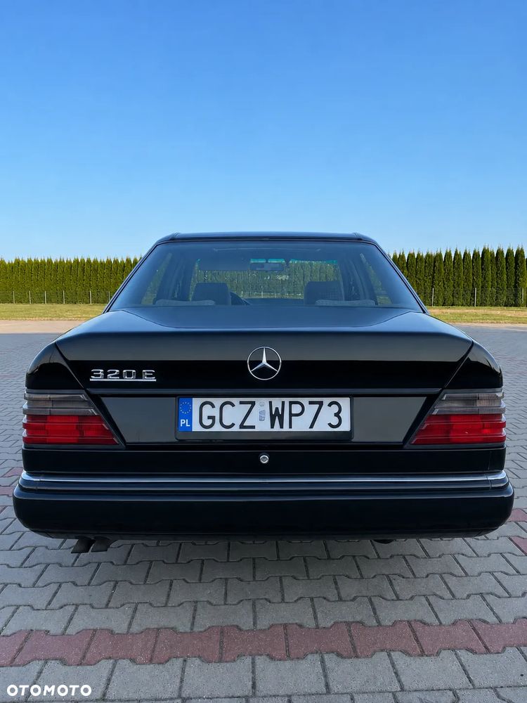 Mercedes-Benz W124 (1984-1993) - 6