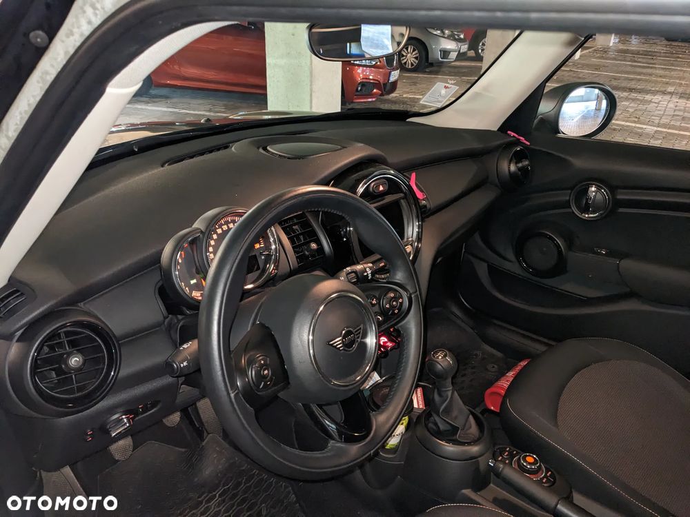 MINI ONE - 8