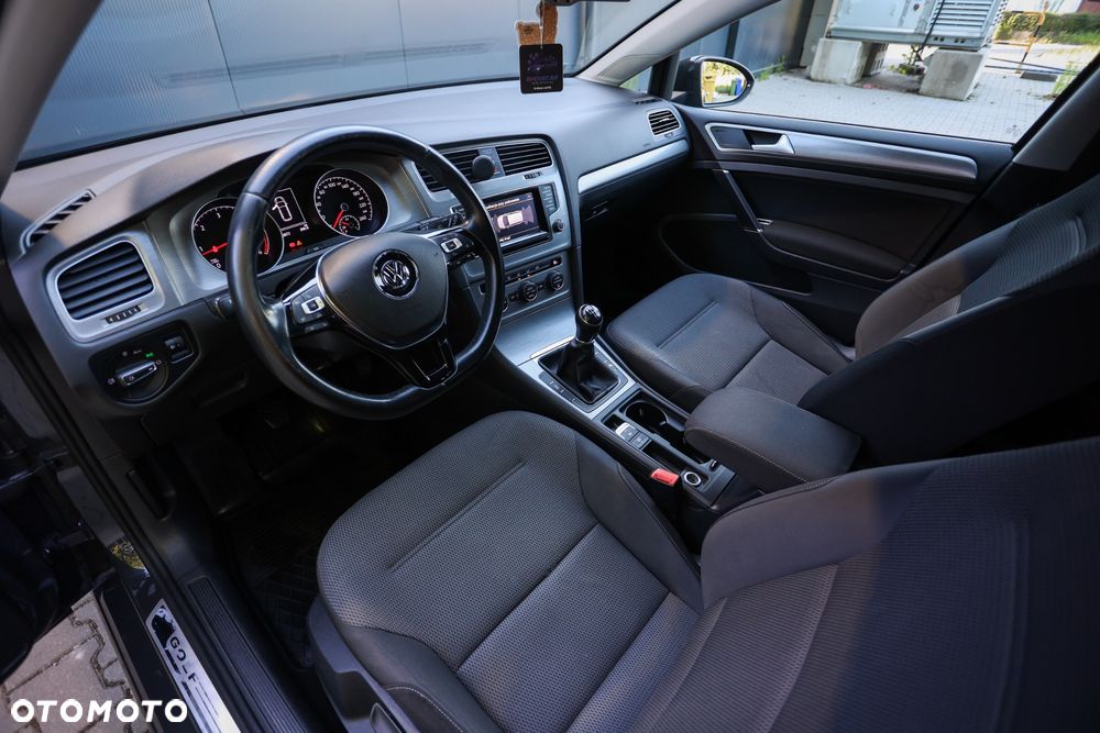 Volkswagen Golf 1.6 TDI BMT Comfortline - 9