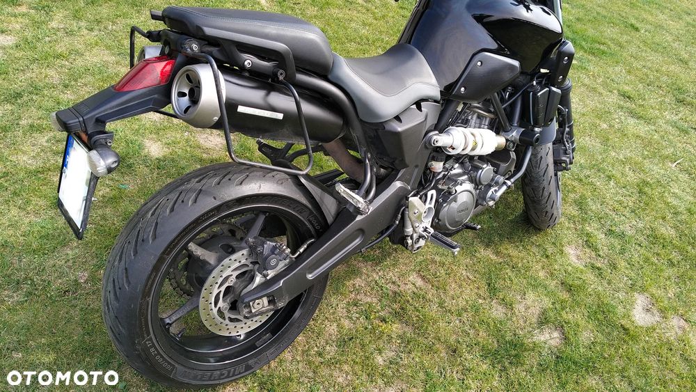 Yamaha MT - 2
