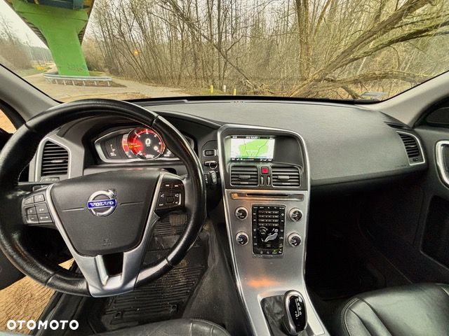 Volvo XC 60 D4 AWD Summum - 6