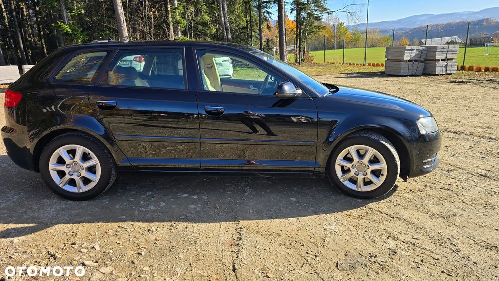 Audi A3 Sportback 2.0 TDI DPF quattro Ambiente - 7