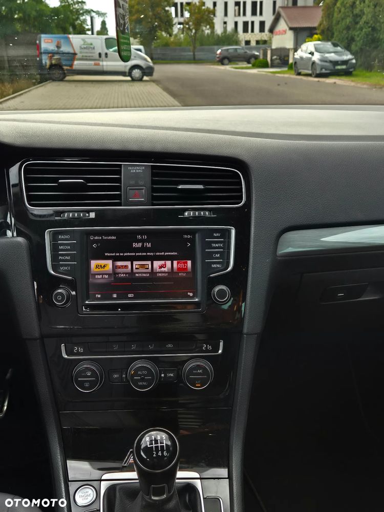Volkswagen Golf - 14