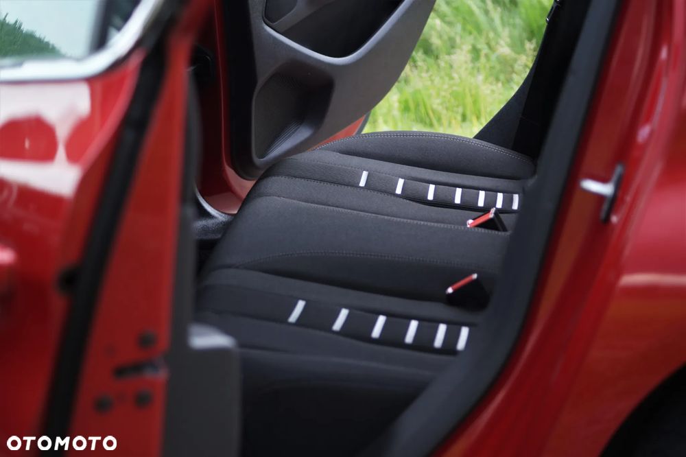 Peugeot 308 - 33