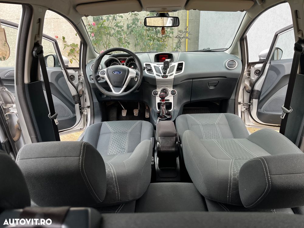 Ford Fiesta 1.6 TDCi DPF Titanium - 1