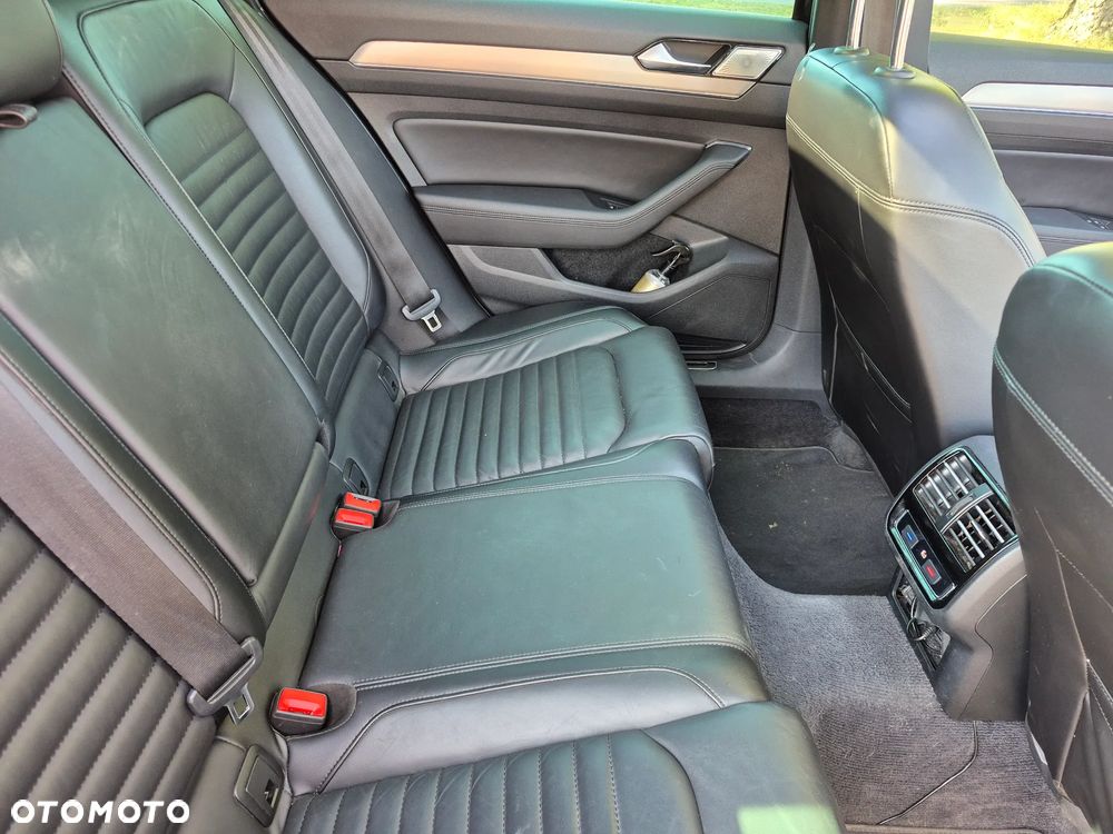 Volkswagen Passat 2.0 TDI Bi-Turbo BMT 4Mot Highline DSG - 13