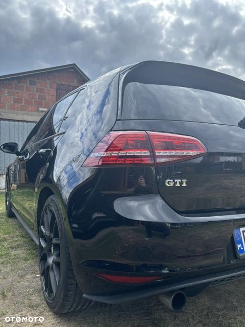 Volkswagen Golf - 7