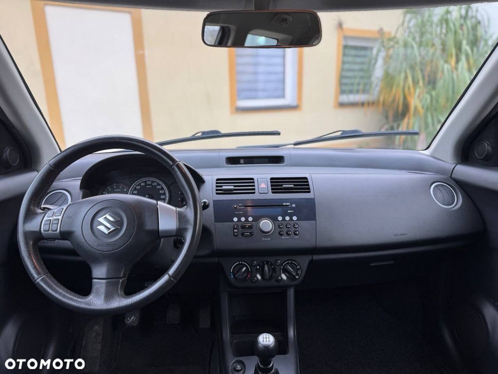 Suzuki Swift - 5
