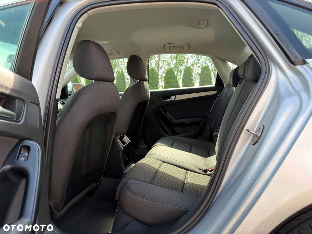 Audi A4 Limousine 1.8 TFSI Attraction - 33
