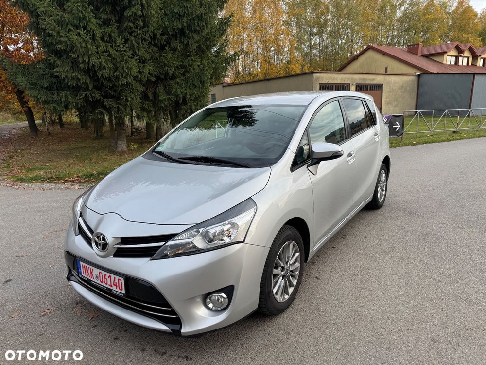 Toyota Verso 1.8 Prestige 7os - 10