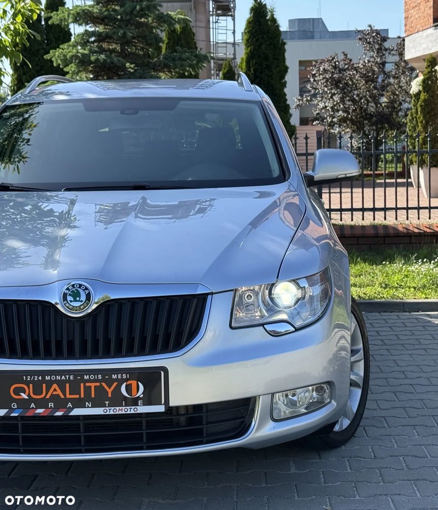 Skoda Superb 3.6 V6 4x4 DSG Elegance - 32