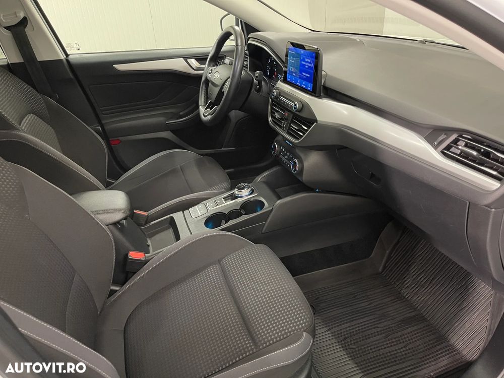 Ford Focus 1.5 EcoBlue Start-Stopp-System Aut. TITANIUM - 10