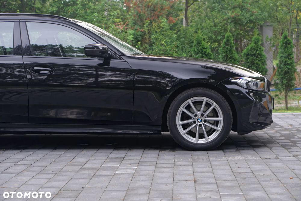BMW Seria 3 318d - 13