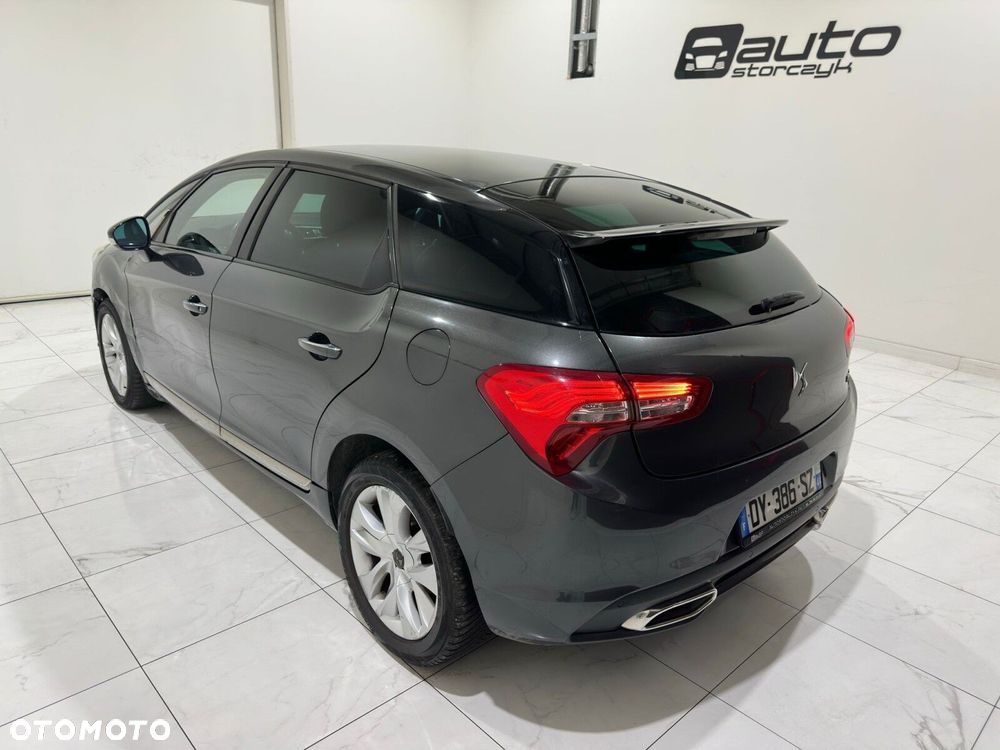 DS Automobiles DS 5 - 12