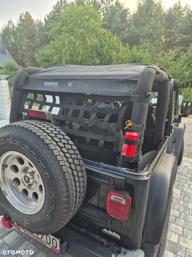 Jeep Wrangler 4.0 Sport - 11