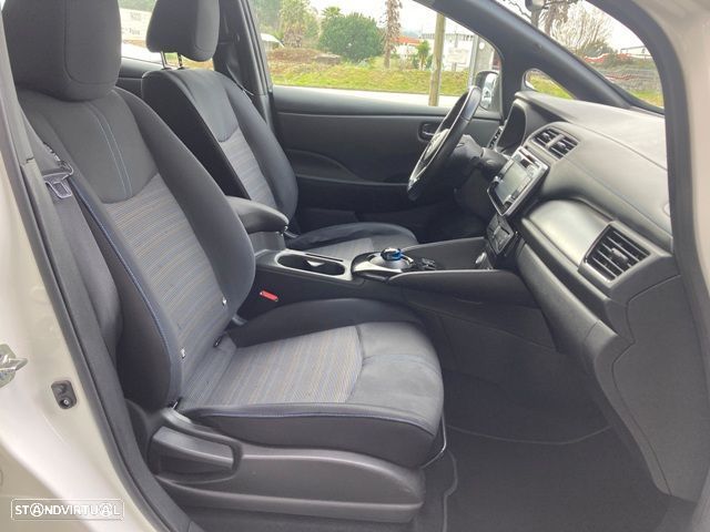 Nissan Leaf Acenta - 32