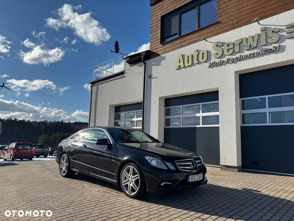 Mercedes-Benz Klasa E 200 CGI BlueEffICIENCY