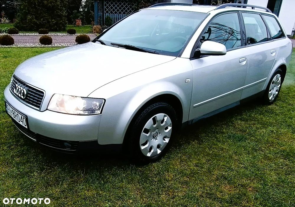 Audi A4 Avant - 1