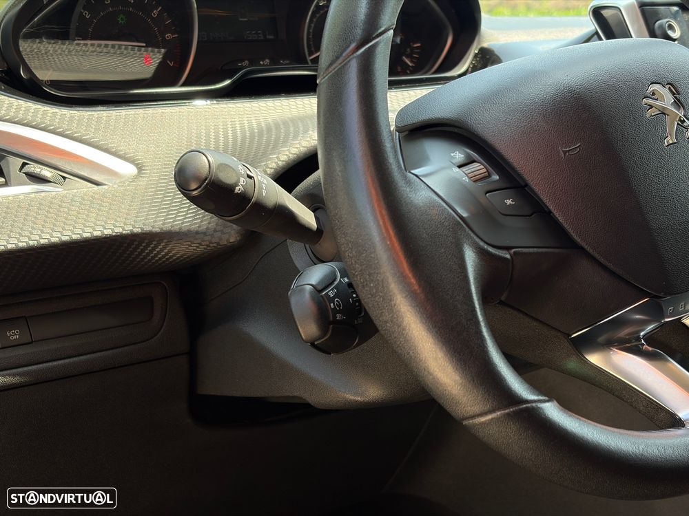 Peugeot 2008 PureTech 82 Active - 24