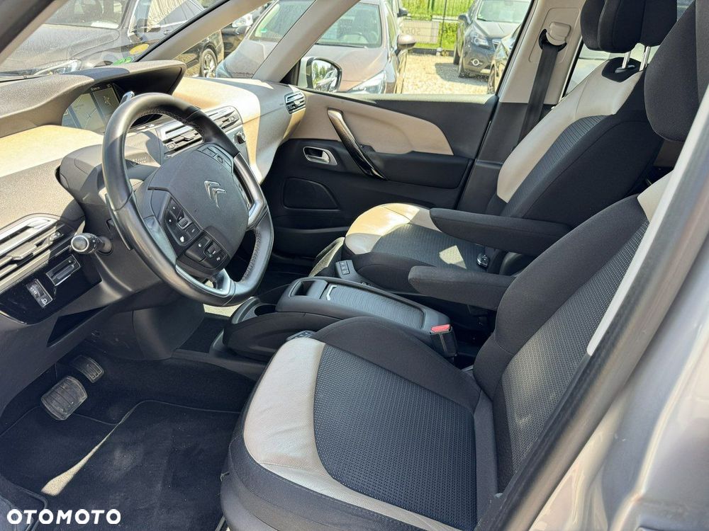 Citroën C4 Grand Picasso - 16