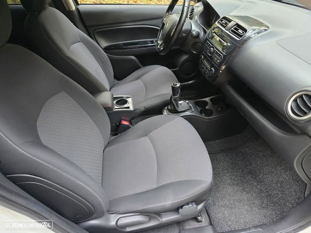 Mitsubishi Space Star 1.2 Intense - 27