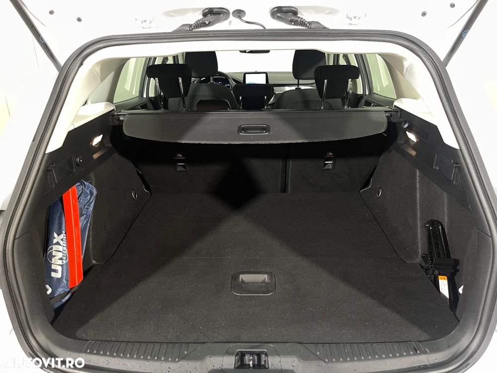 Ford Focus 1.0 EcoBoost MHEV Titanium - 12