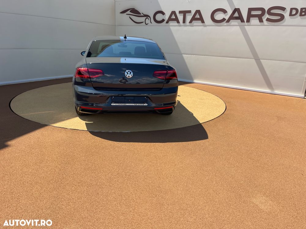 Volkswagen Passat 1.6 TDI SCR DSG Business - 12