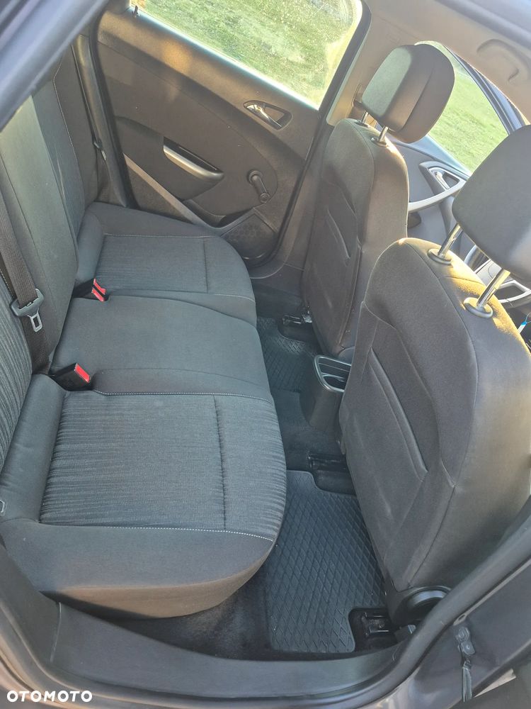 Opel Astra 1.4 Turbo - 12