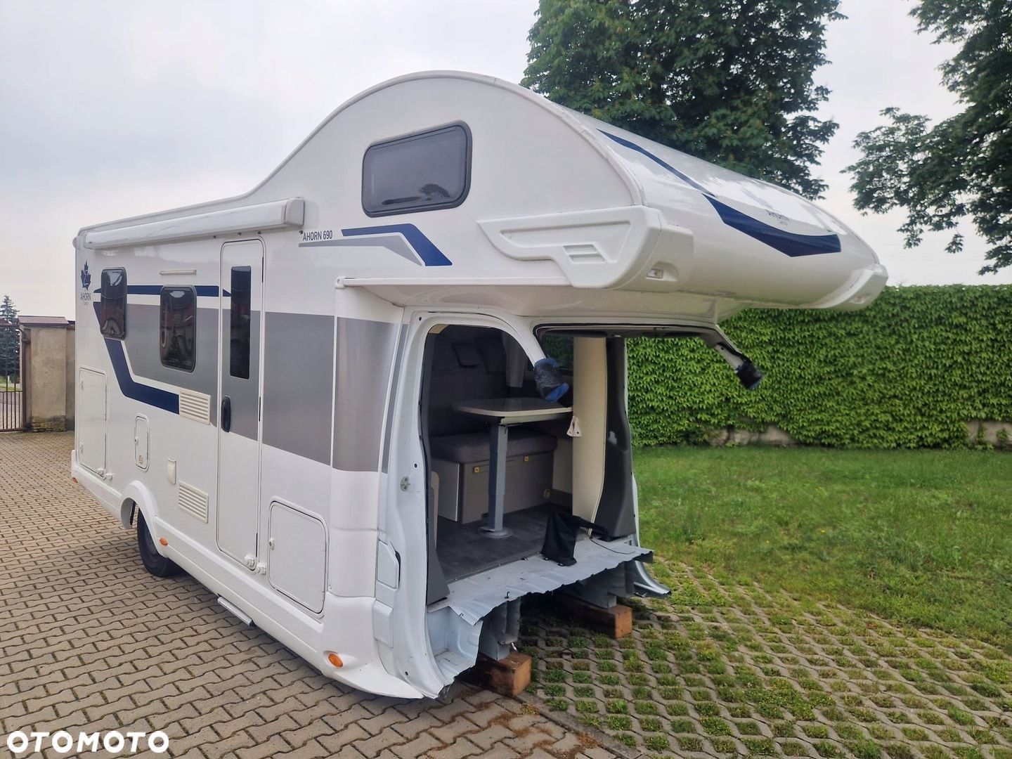 RENAULT MASTER 2023 r ZABUDOWA KAMPER AHORN 690 - 1