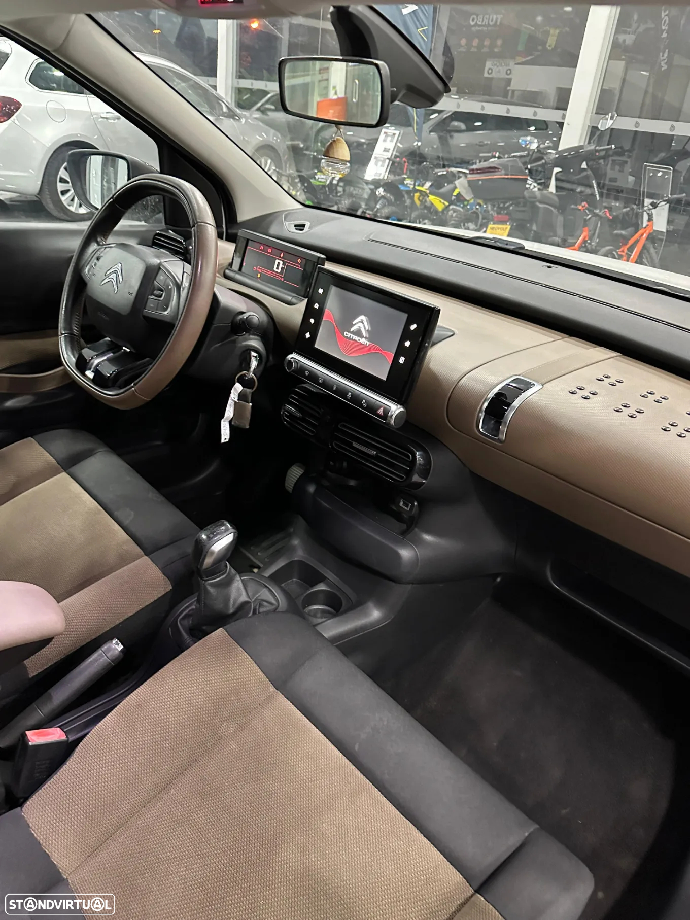Citroën C4 Cactus 1.2 PureTech Shine Ed.Moonlight - 11