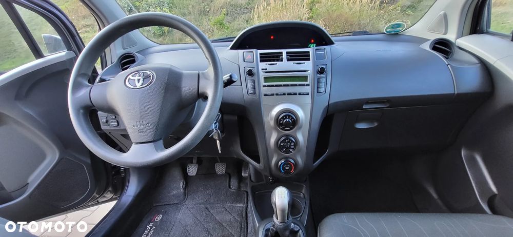 Toyota Yaris 1.0 Entry - 21