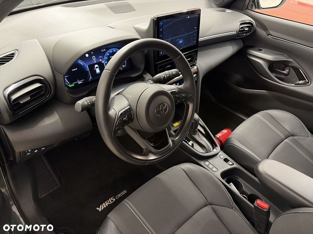 Toyota Yaris Cross Hybrid 1.5 Executive - 11