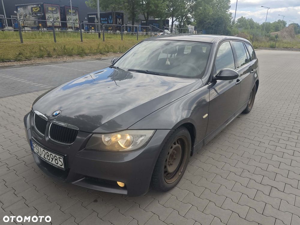 BMW Seria 3 320i - 1