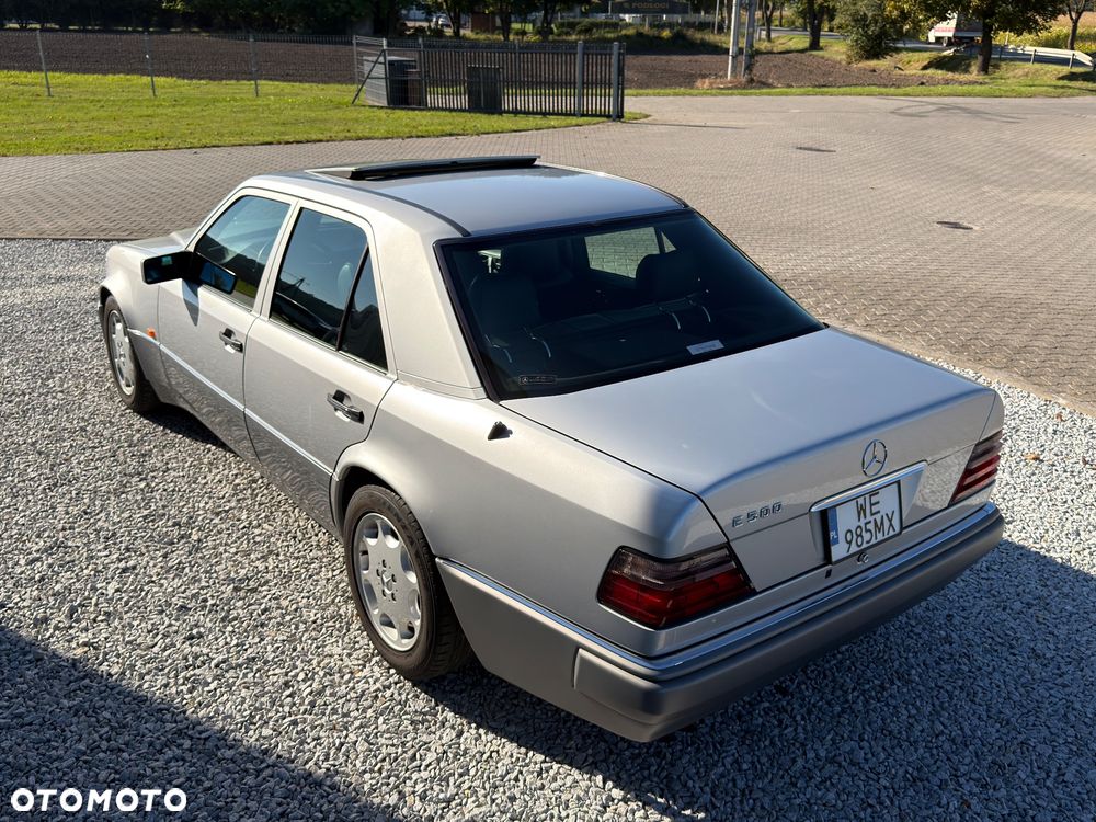 Mercedes-Benz Klasa E 500 - 5