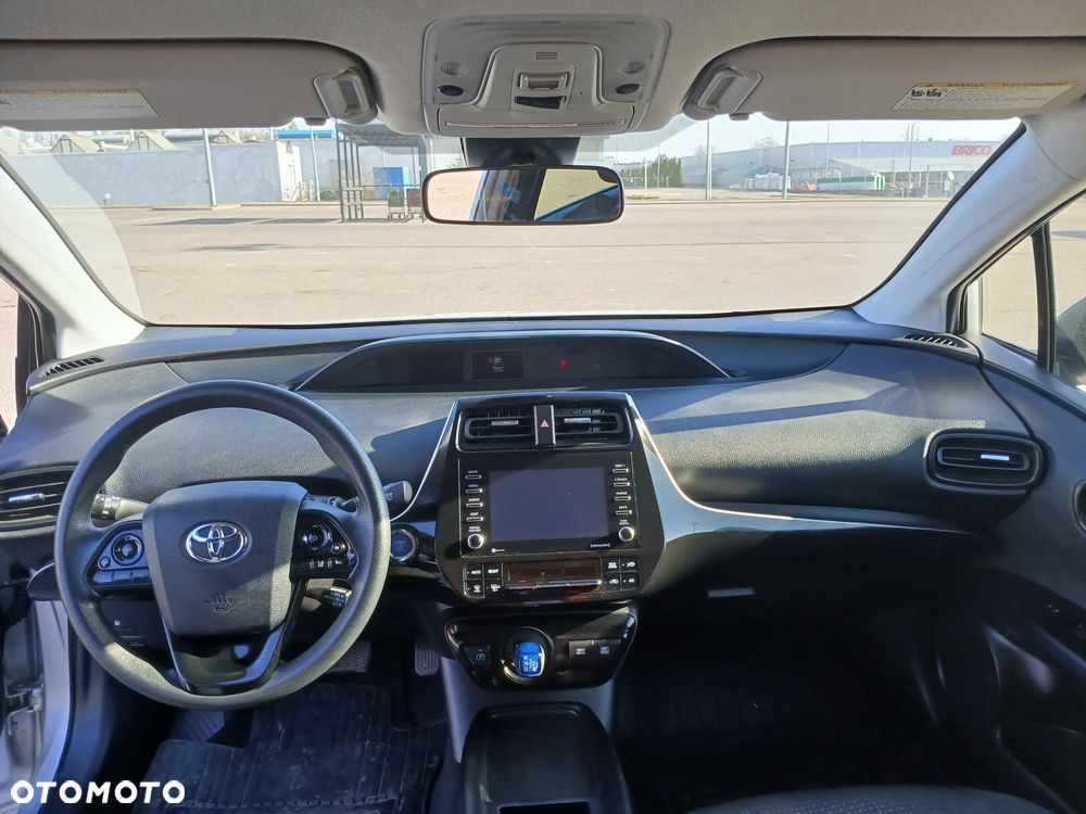 Toyota Prius Hybrid - 11