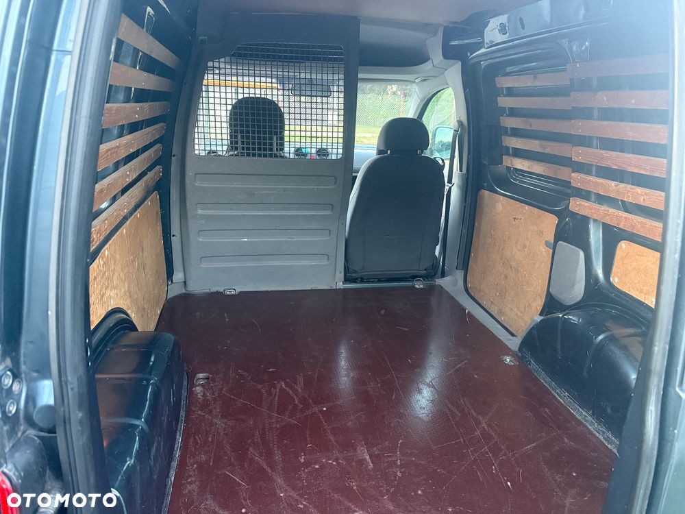 Volkswagen Caddy - 23