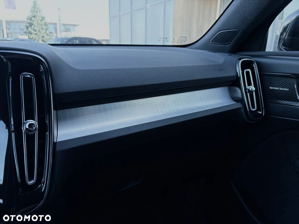 Volvo XC 40 - 16
