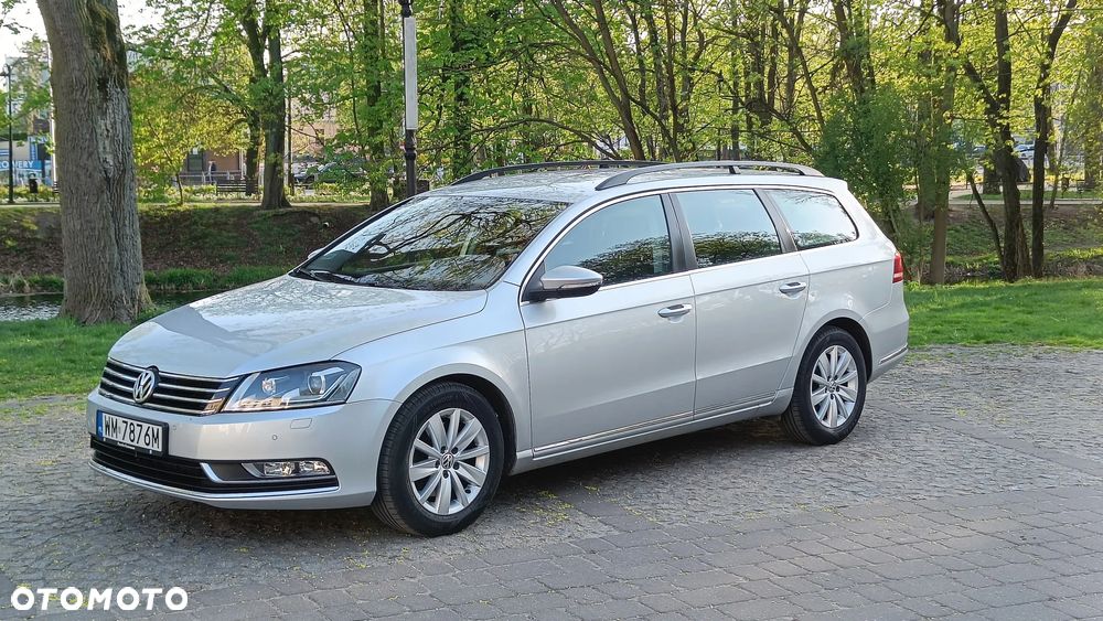 Volkswagen Passat 2.0 TDI Comfortline DSG - 2