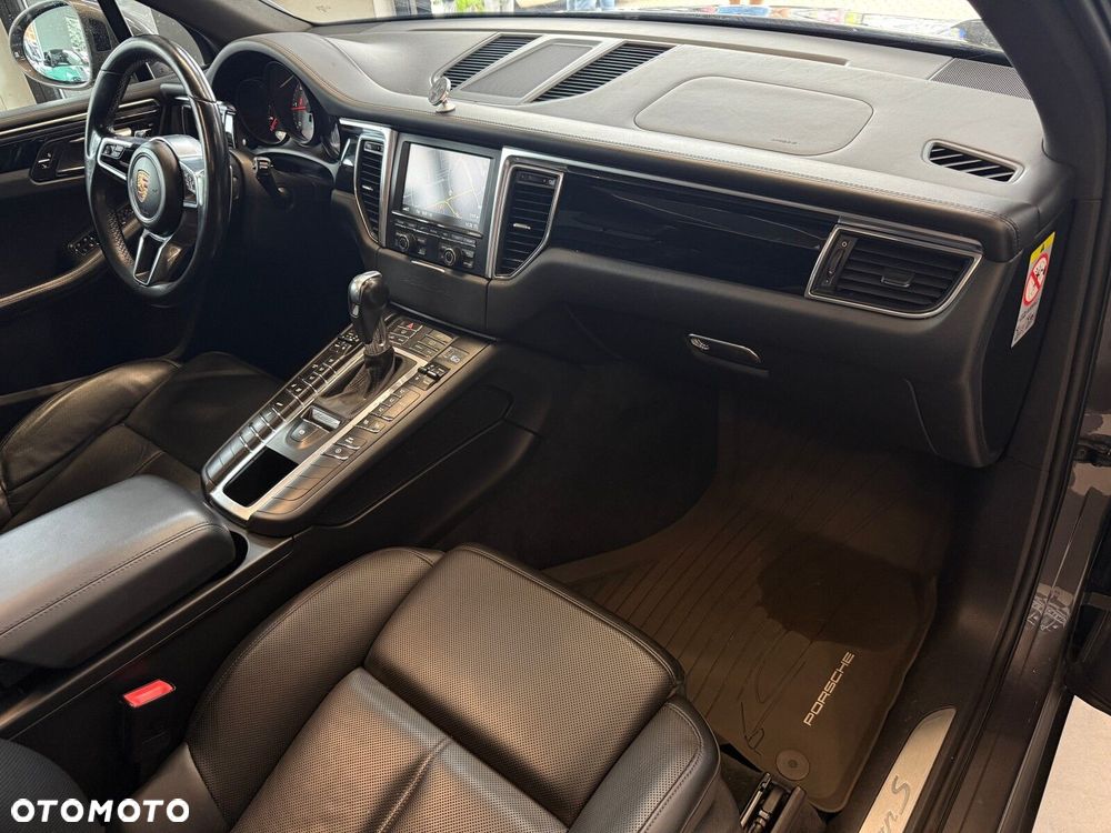 Porsche Macan - 17