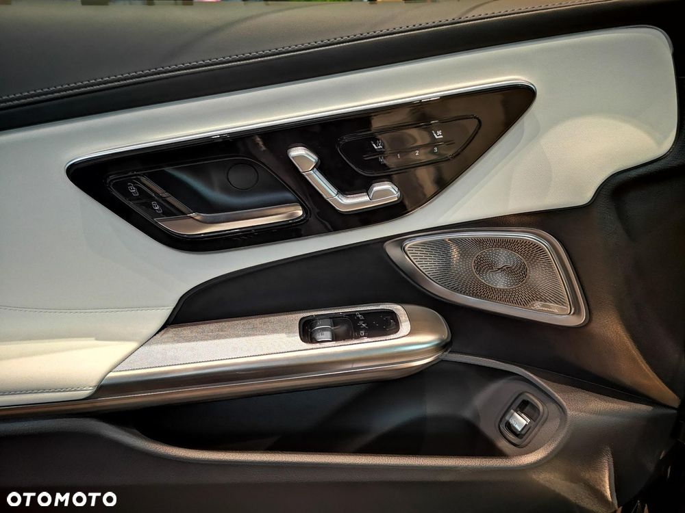 Mercedes-Benz CLE 300 mHEV 4-Matic AMG Line - 12