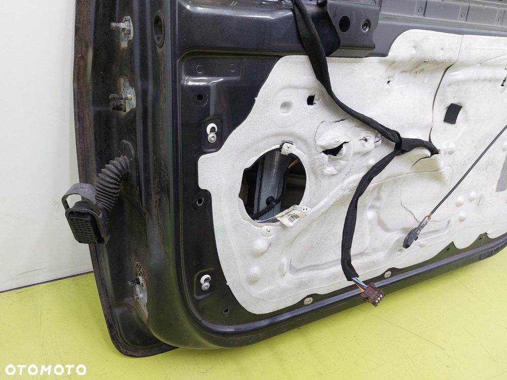 Drzwi prawe 3 drzwi RENAULT CLIO III 2005-2009 TEB66 CZARNE - 8