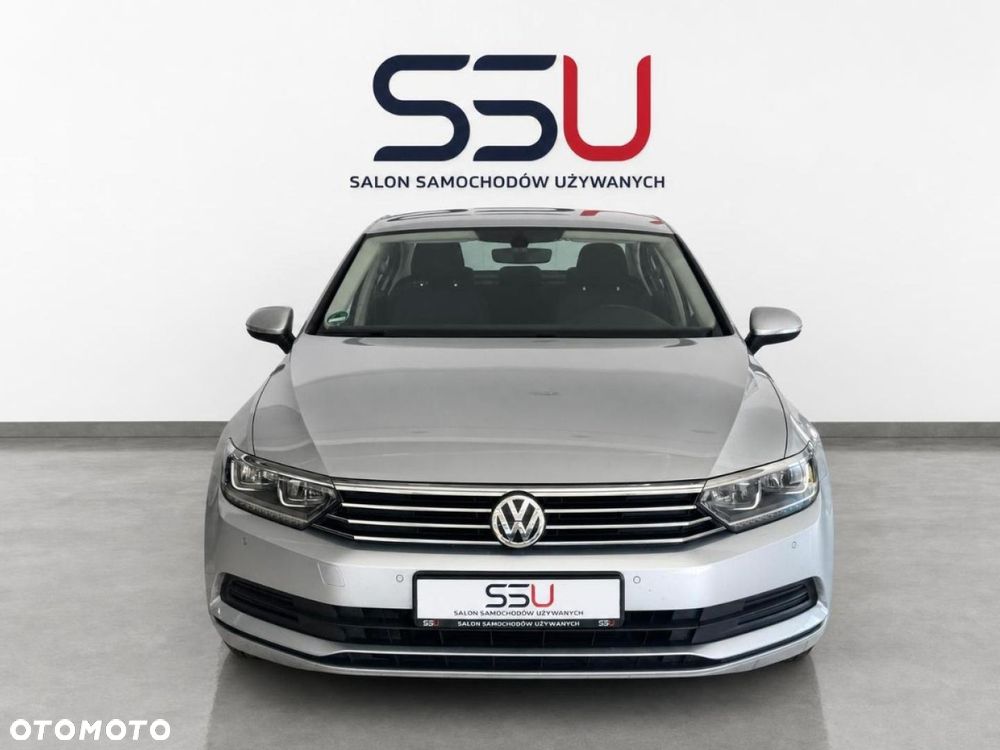 Volkswagen Passat 1.6 TDI BMT Comfortline - 10