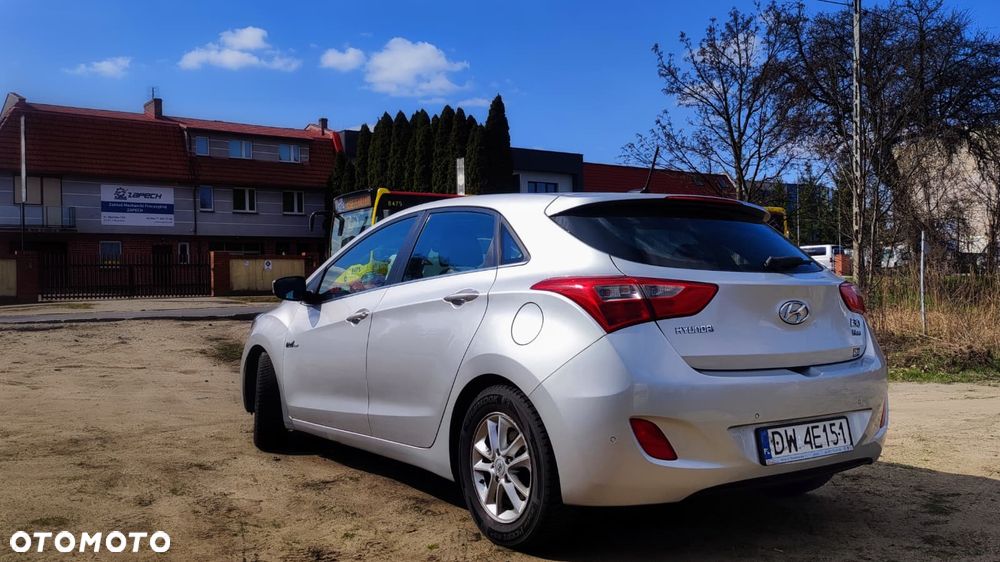 Hyundai i30 blue 1.6 CRDi Trend - 2